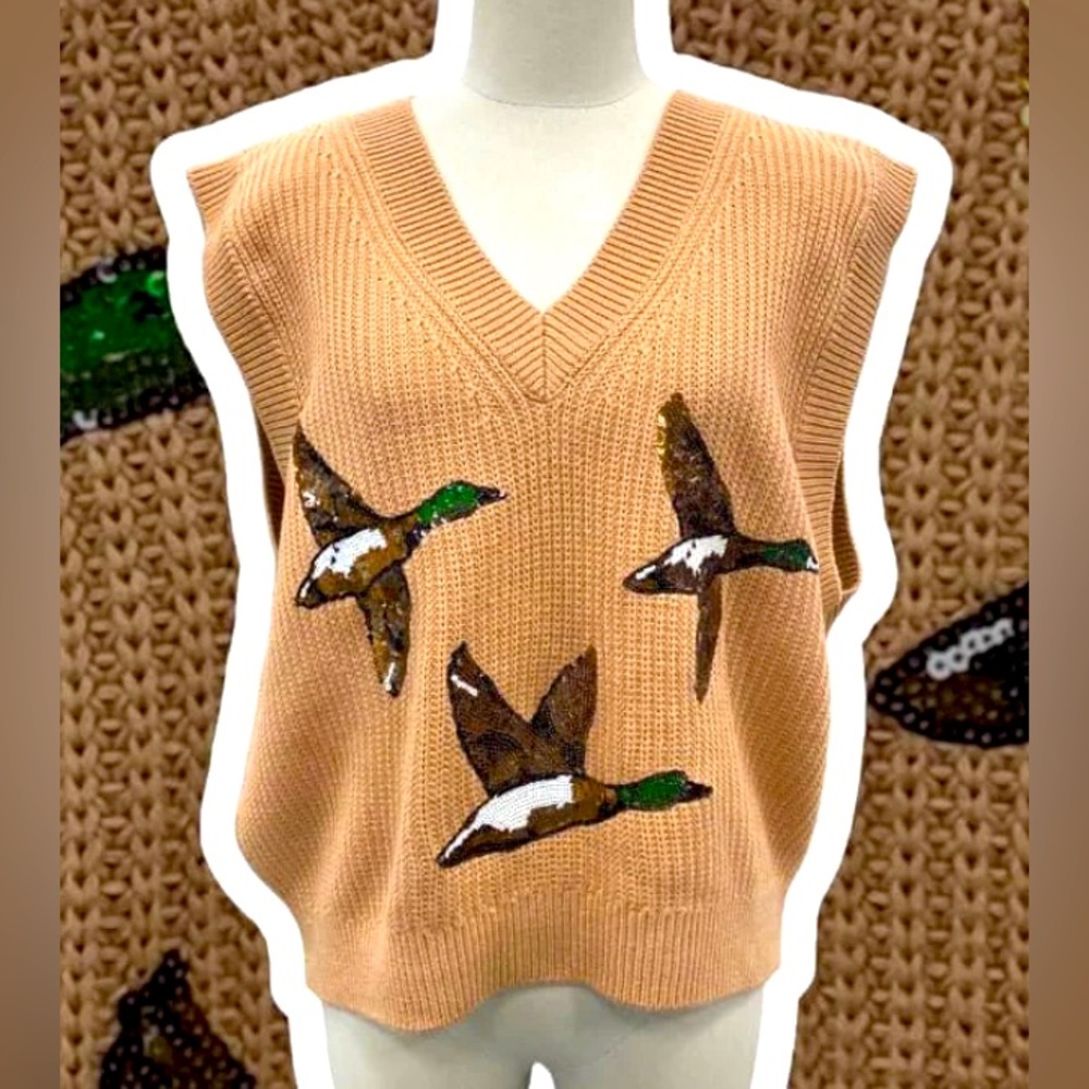 ISO DUCK SWEATER